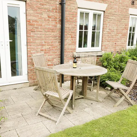 Holly Cottage, * Filey