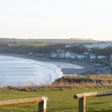 Holly Cottage, * Filey